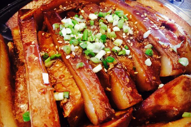 说说你都尝了啥美味领略地方美食风采pg电子中国春节返乡美食体验超精彩(图3)
