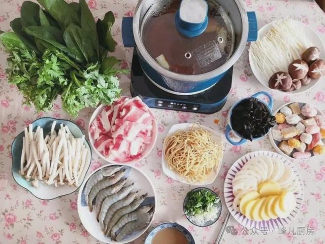 天记住“吃二样做一事”习俗安康过寒冬pg电子免费模拟器今天“四九”第六(图2) 天记住“吃二样做一事”习俗安康过寒冬pg电子免费模拟器今天“四九”第六(图2)